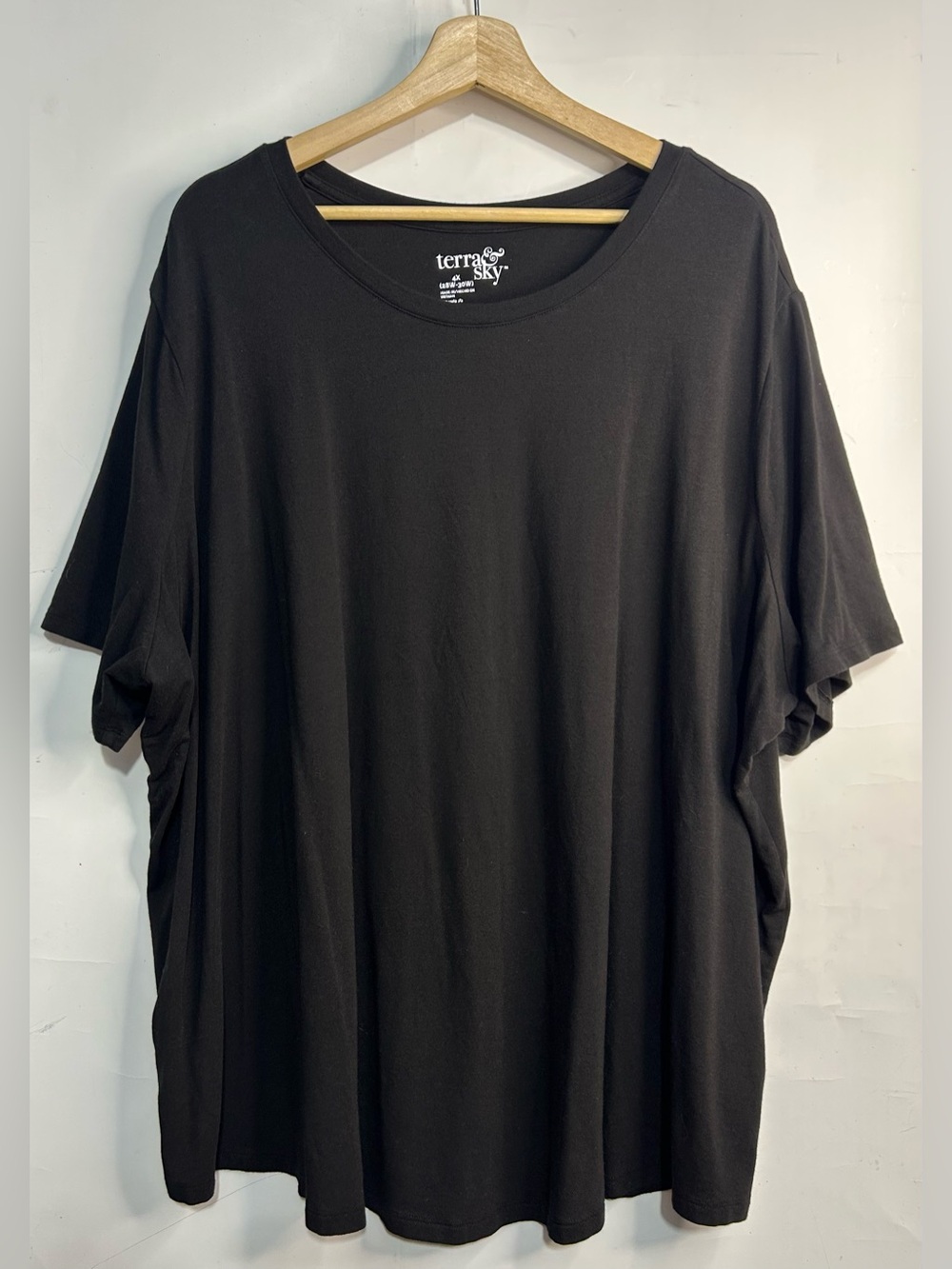 Terra & Sky Black Short Sleeve T-Shirt 4X (28W-30W)